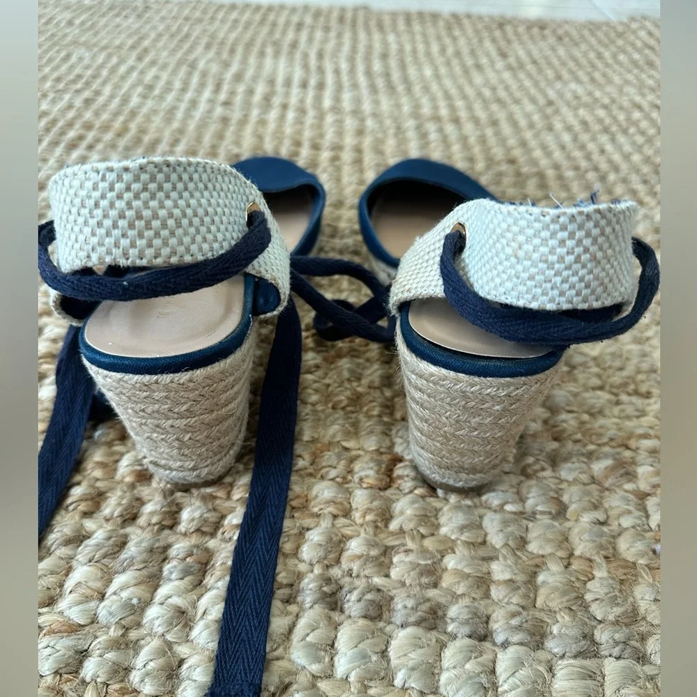 Tommy Hilfiger Navy Espadrille tie up Wedge Sandals size 8.5